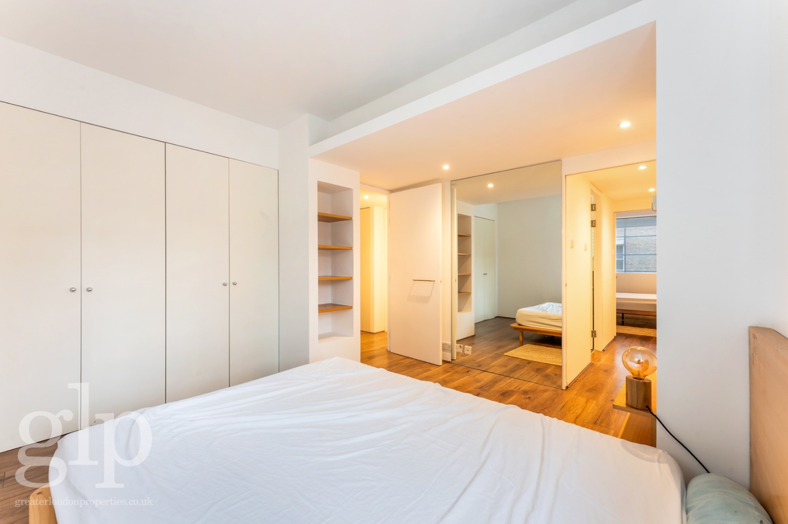 2 Bedroom Apartment, New North Street, London, Greater London, WC1N