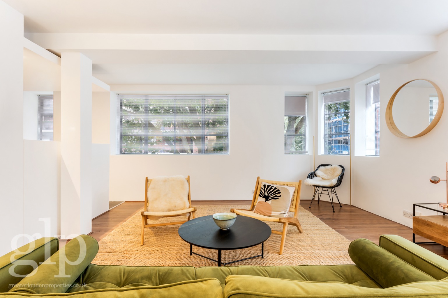 2 Bedroom Apartment, New North Street, London, Greater London, WC1N
