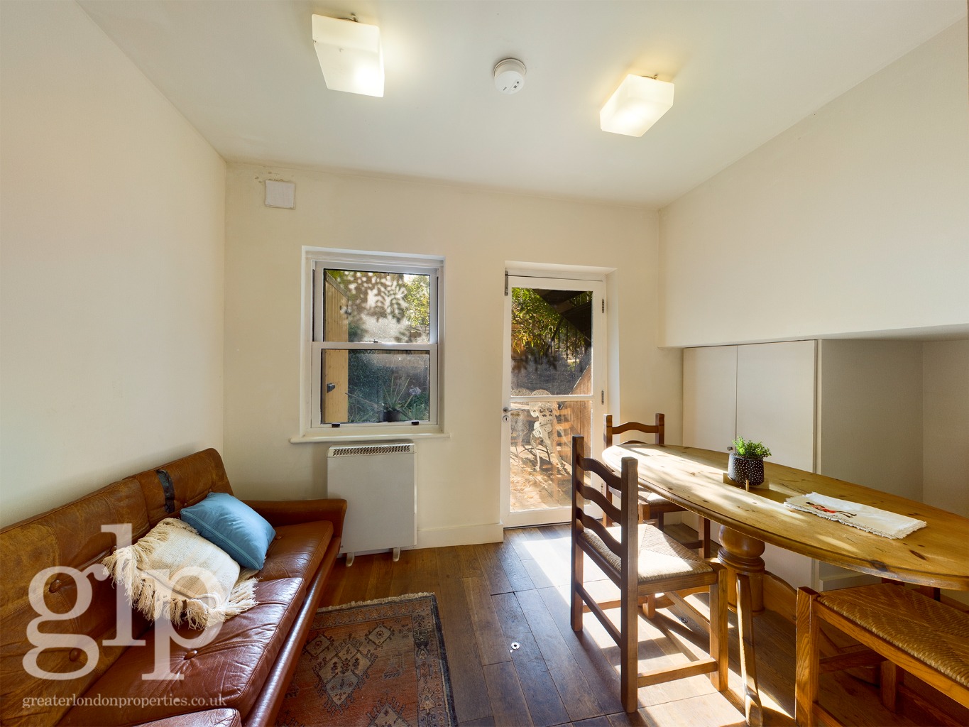 1 Bedroom Apartment, Wharfdale Road, Kings Cross, N1