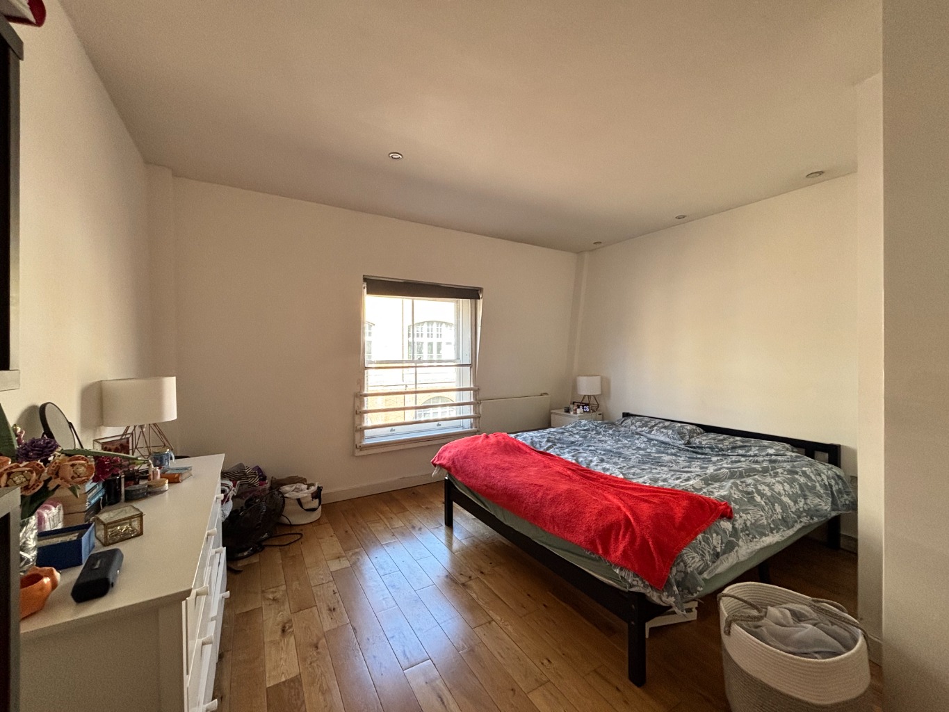 1 Bedroom Apartment, York Way, Kings Cross, London, N1