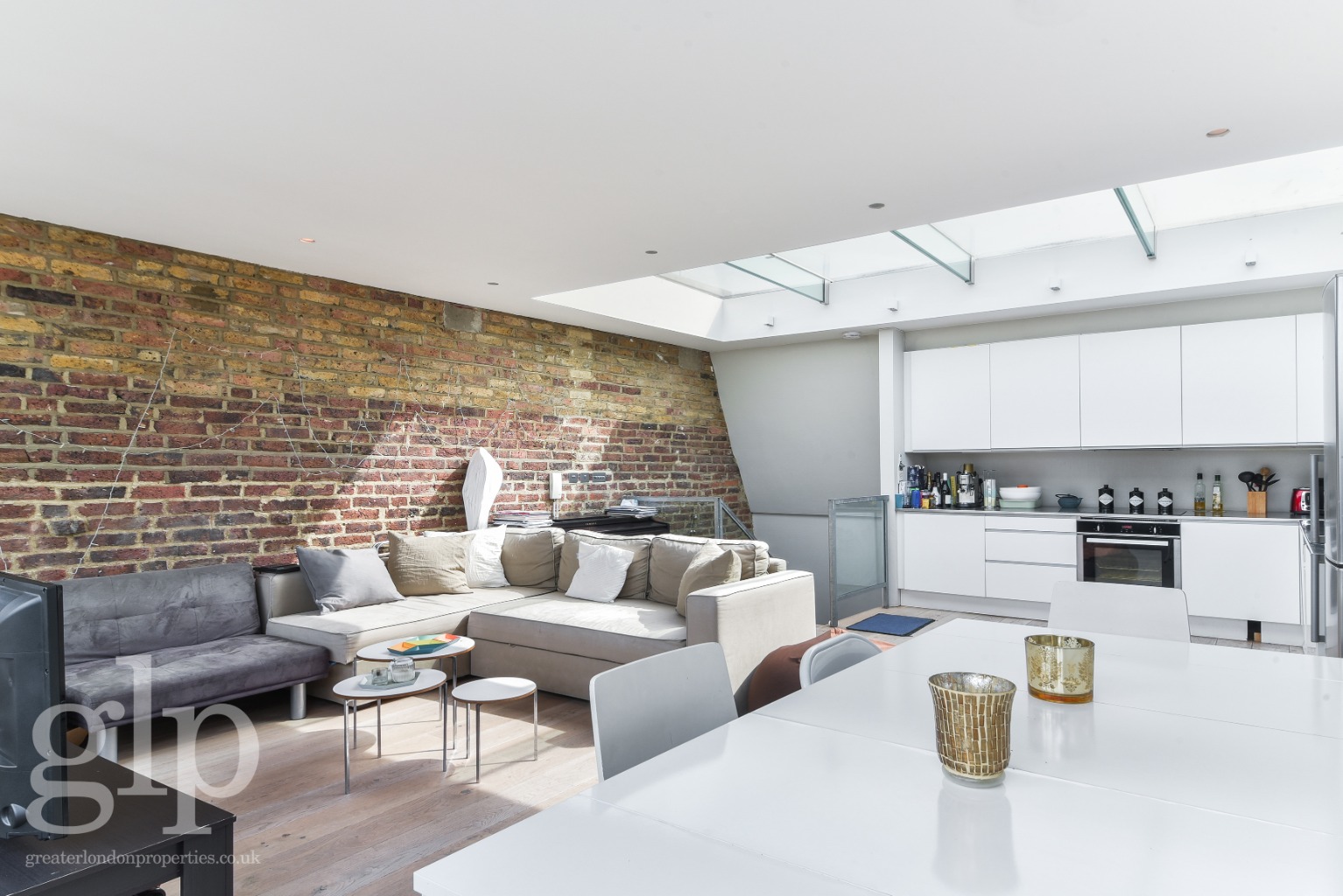 3 Bedroom Terraced, Gloucester Avenue,  Primrose Hill, NW1