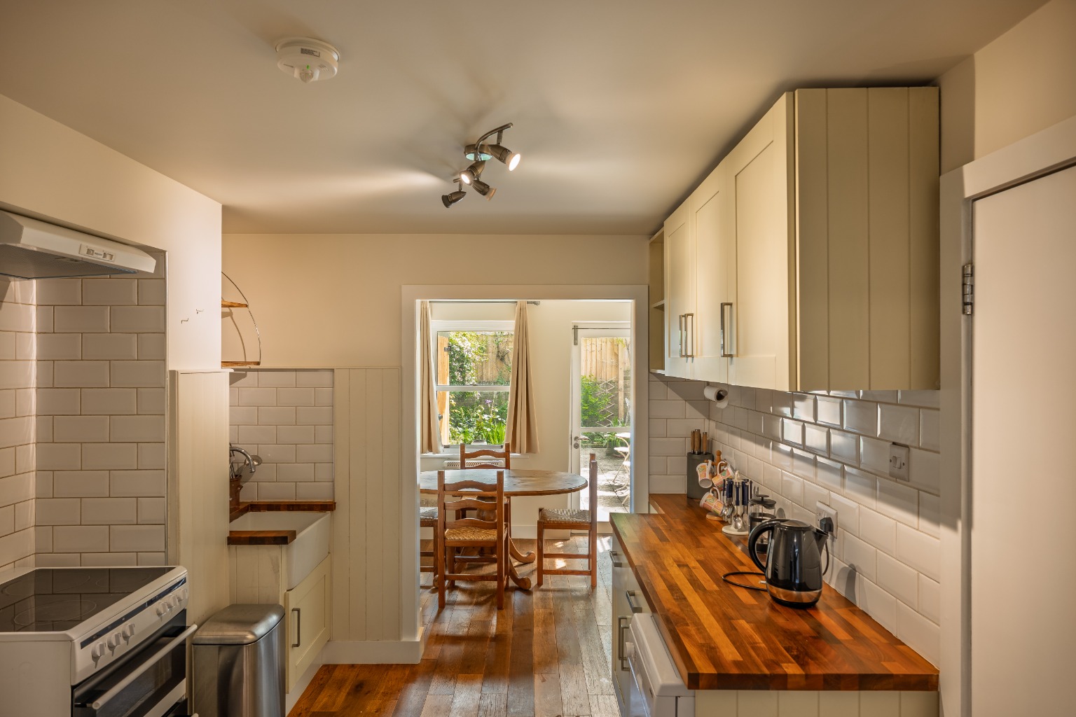 1 Bedroom Apartment, Wharfdale Road, Kings Cross, N1