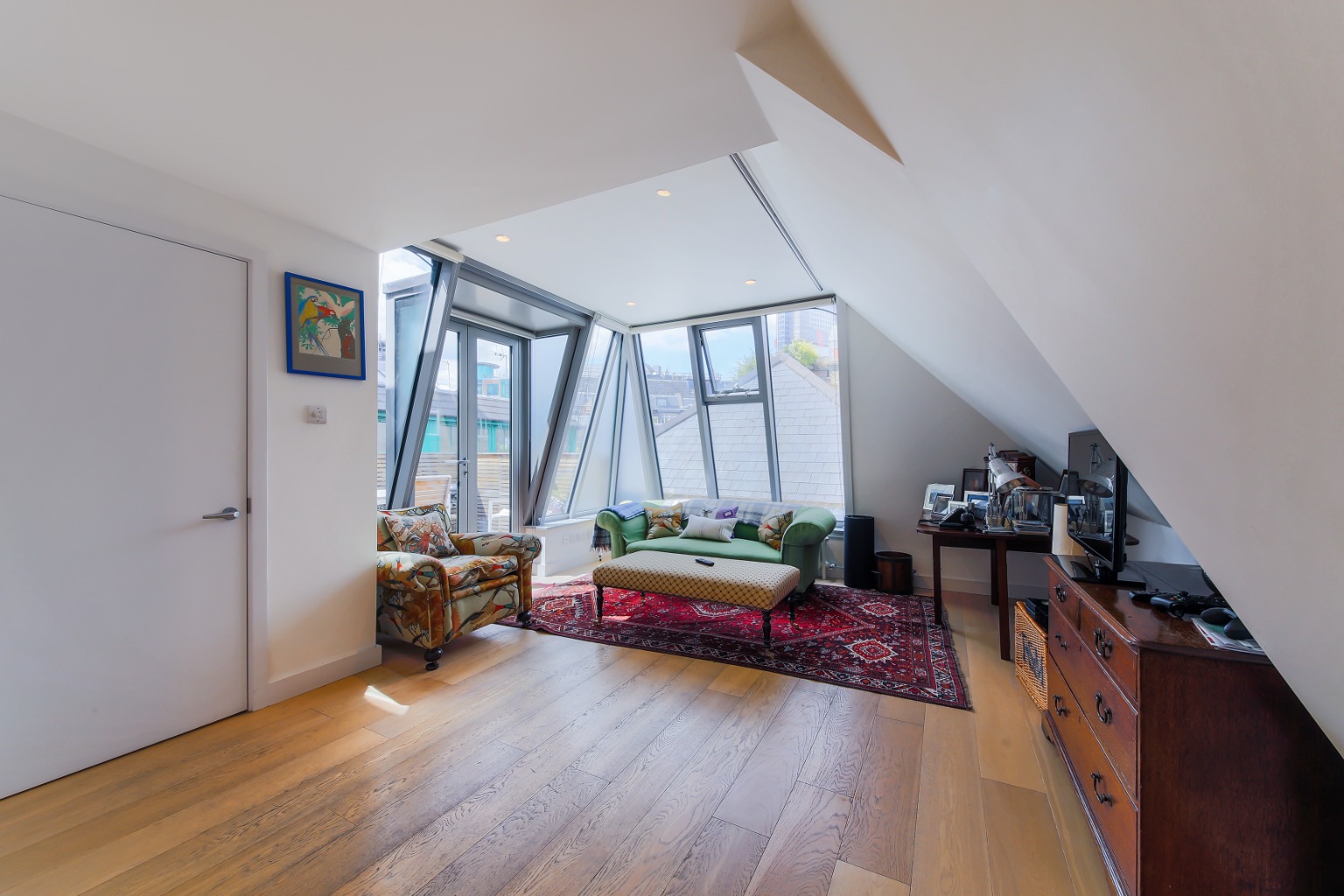 1 Bedroom Flat, Neal’s Yard, London, Greater London, WC2H