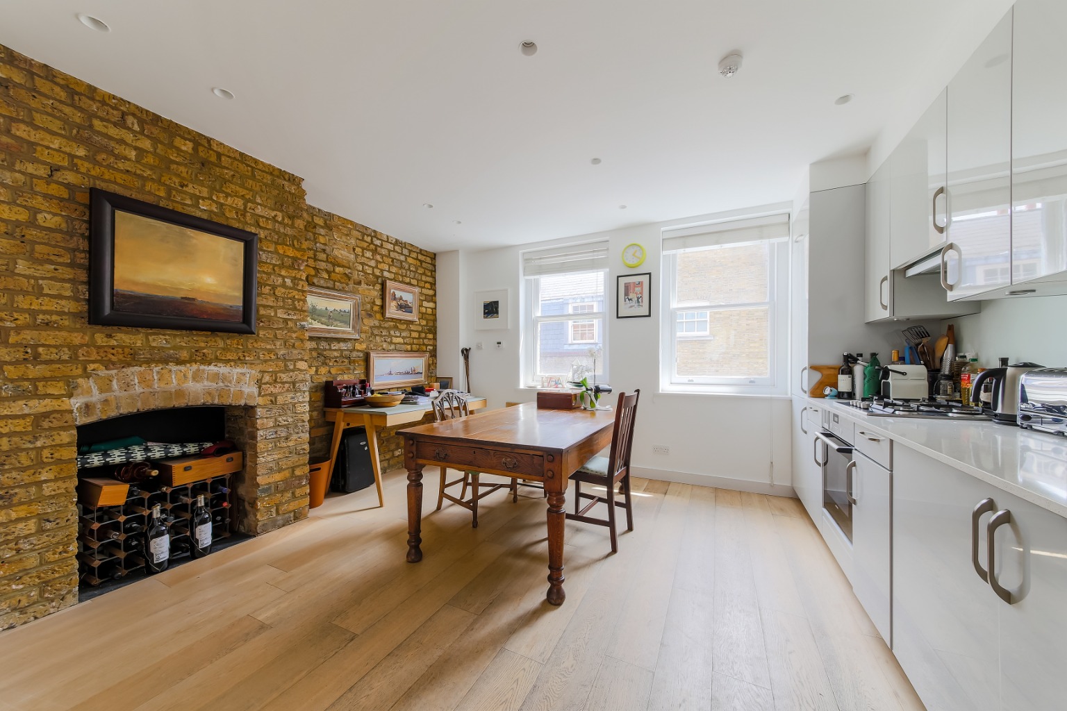 1 Bedroom Flat, Neal’s Yard, London, Greater London, WC2H