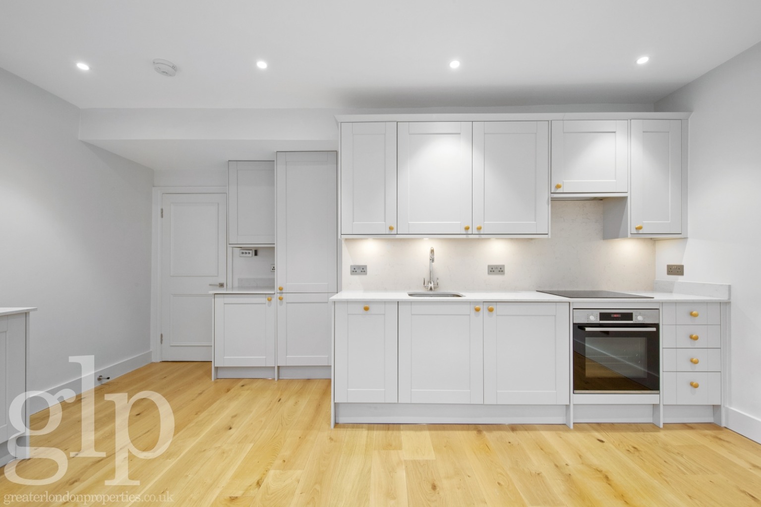 1 Bedroom Apartment, D'Arblay Street, Soho, W1F