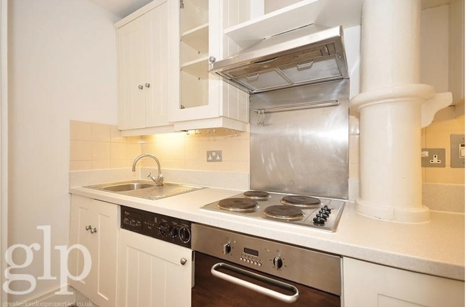 Flat, Shorts Gardens, London, Greater London, Covent Garden, WC2H