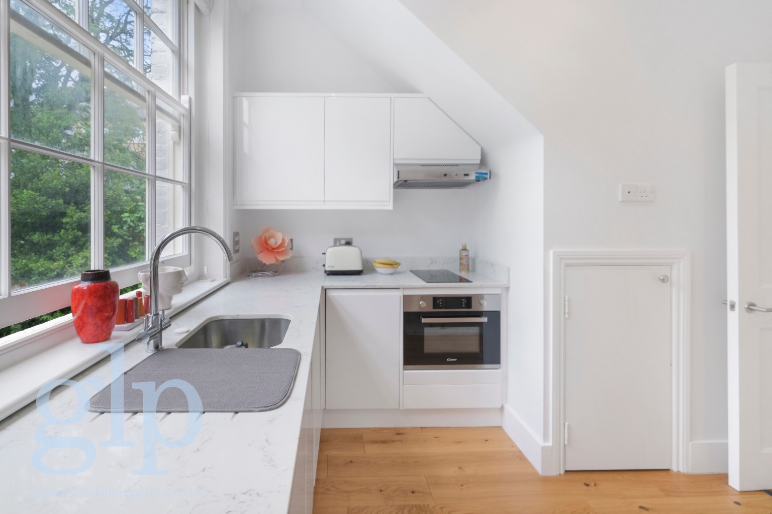 1 Bedroom Flat, Bloomsbury Square, London, Greater London, Bloomsbury, WC1A
