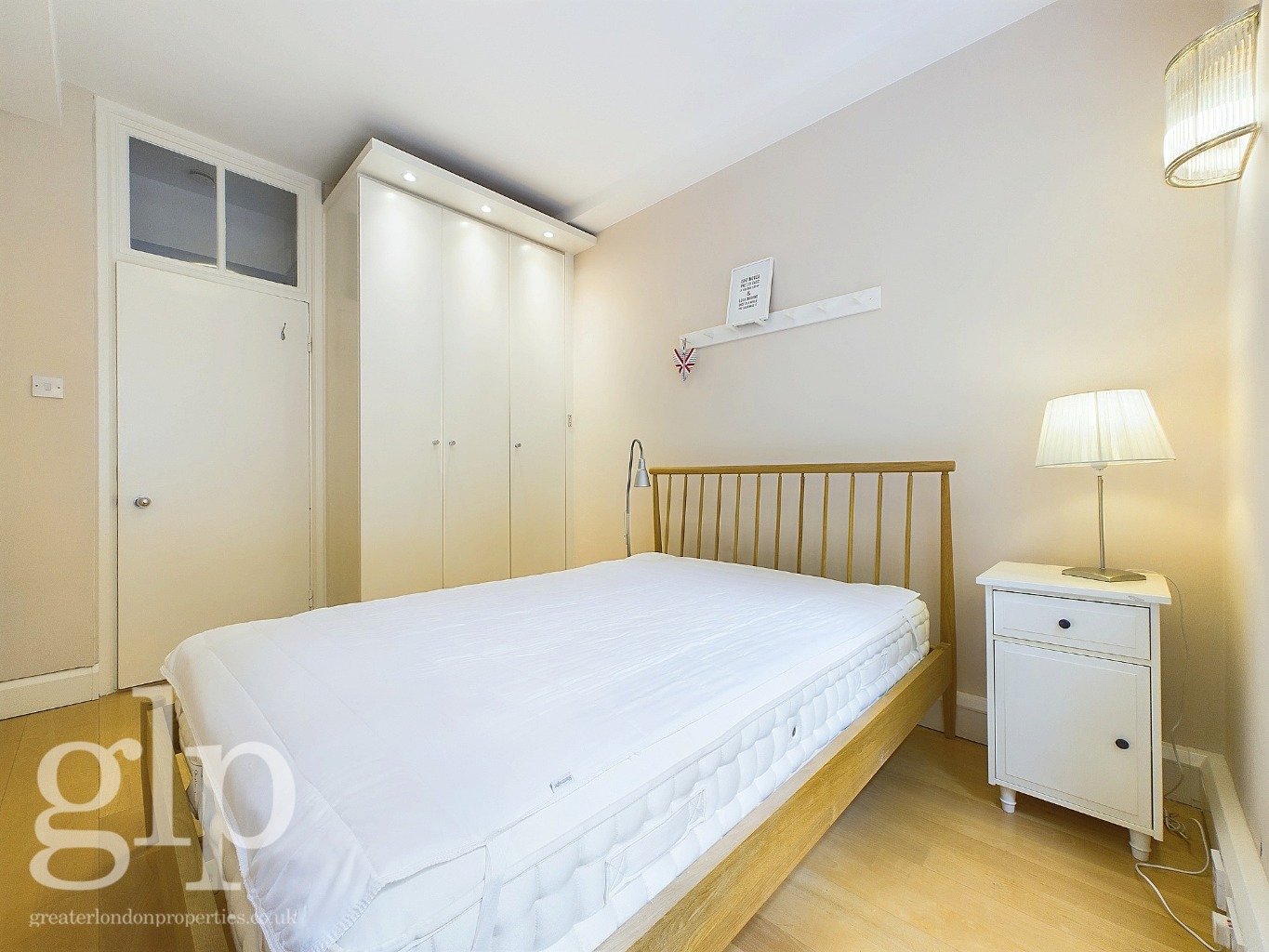 2 Bedroom Apartment, Chesterford House, Store Street, Bloomsbury, WC1E