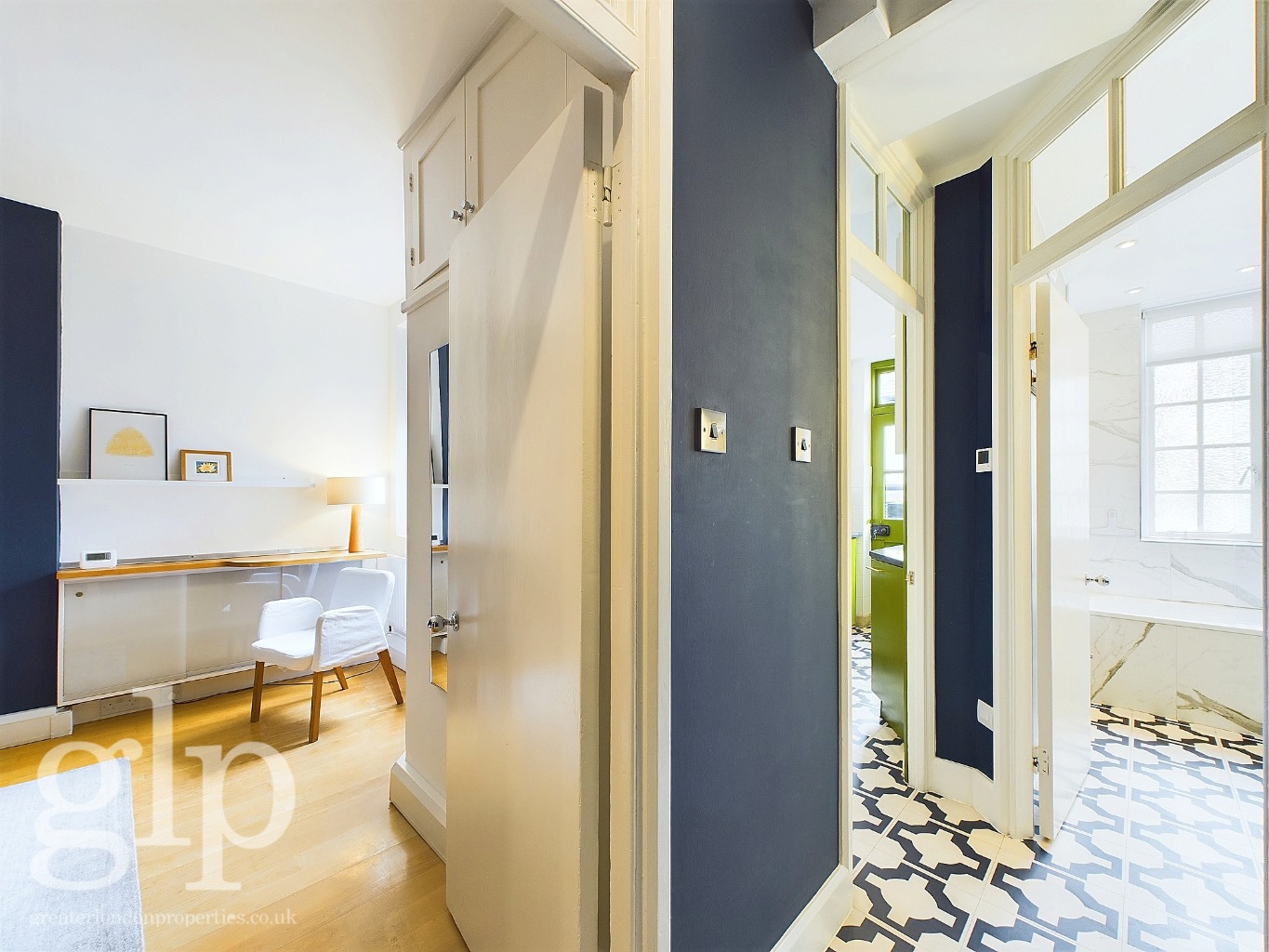 2 Bedroom Apartment, Chesterford House, Store Street, Bloomsbury, WC1E