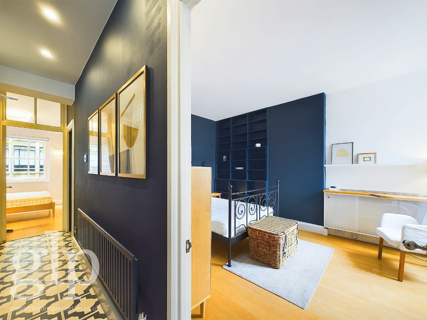 2 Bedroom Apartment, Chesterford House, Store Street, Bloomsbury, WC1E