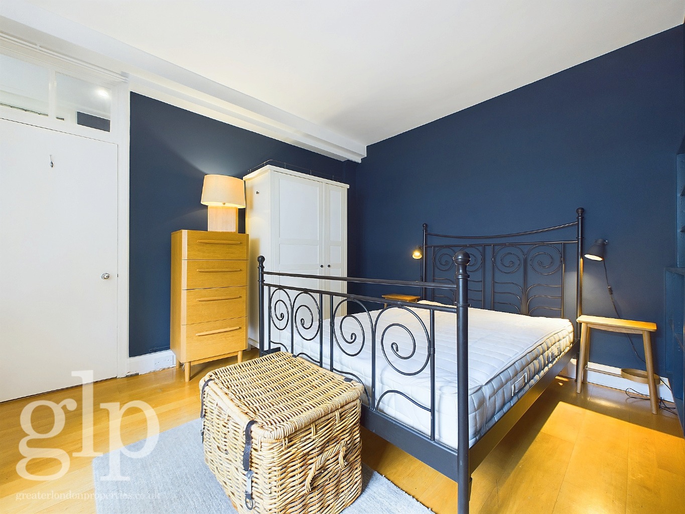 2 Bedroom Apartment, Chesterford House, Store Street, Bloomsbury, WC1E
