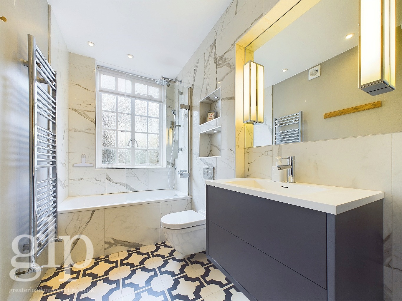 2 Bedroom Apartment, Chesterford House, Store Street, Bloomsbury, WC1E