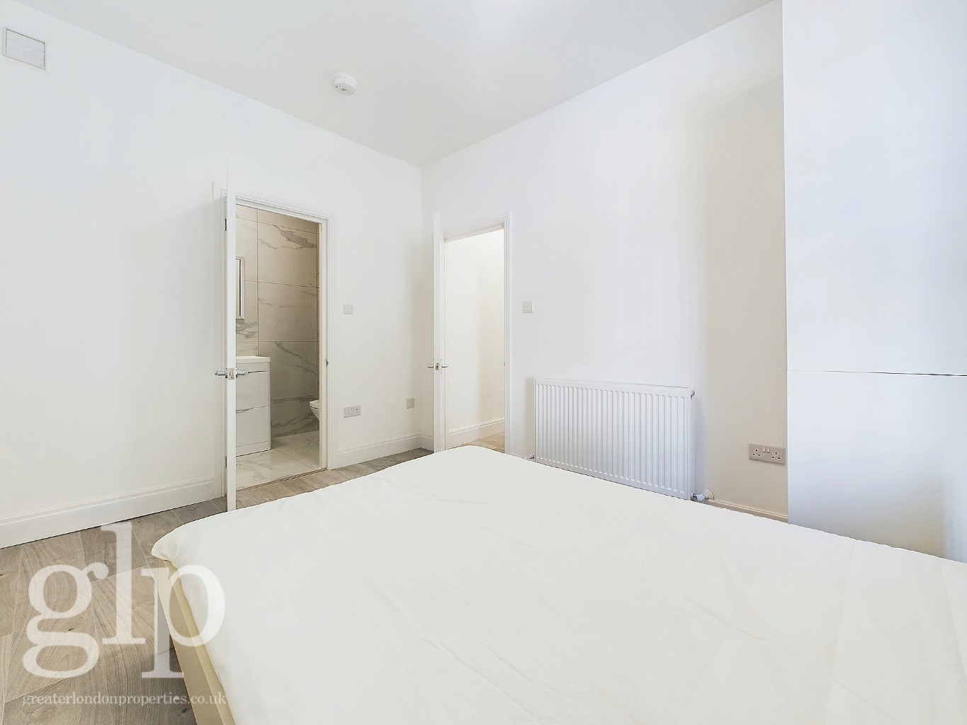 2 Bedroom Apartment, Kings Cross Road, Kings Cross, WC1X
