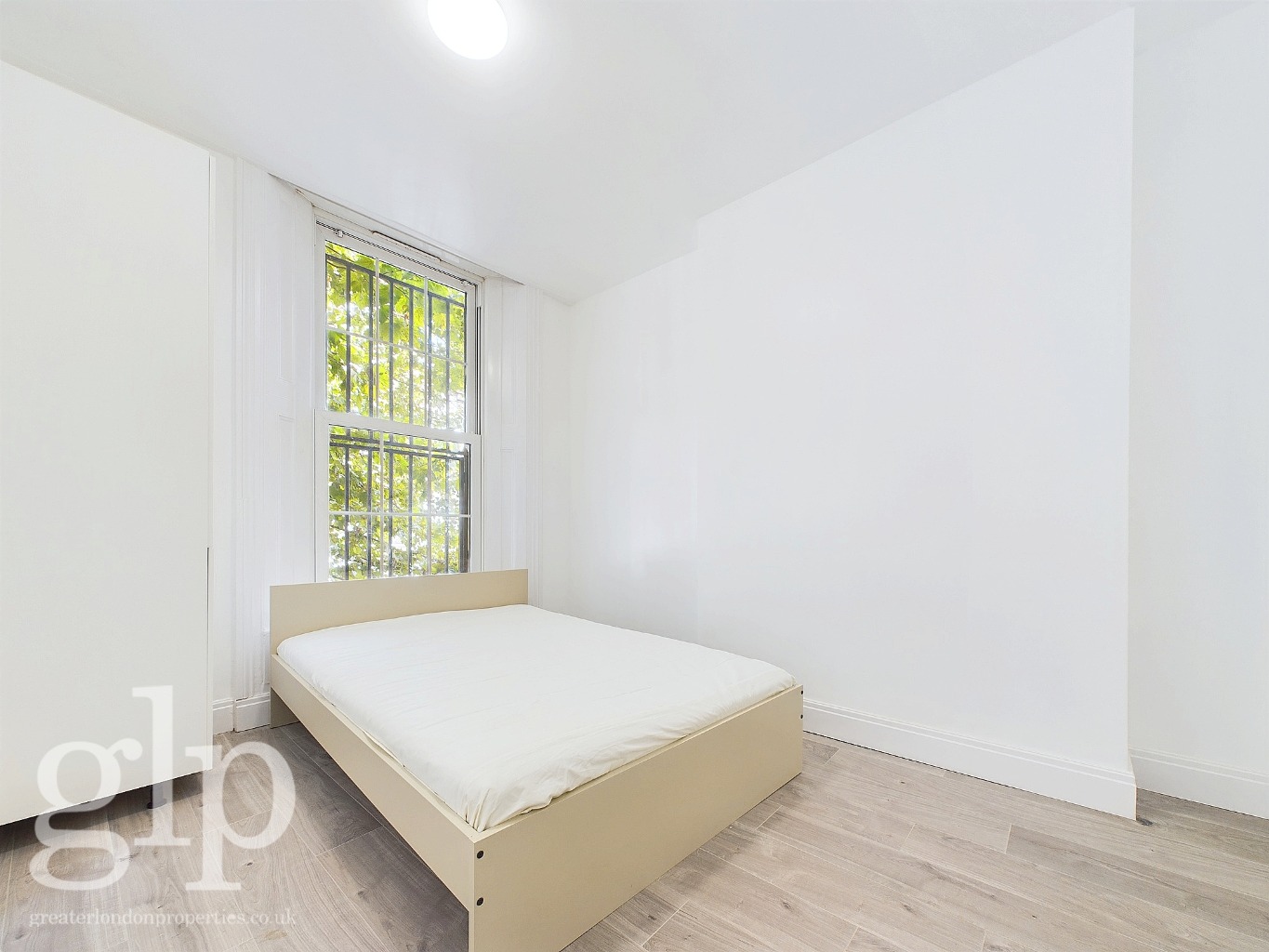 2 Bedroom Apartment, Kings Cross Road, Kings Cross, WC1X
