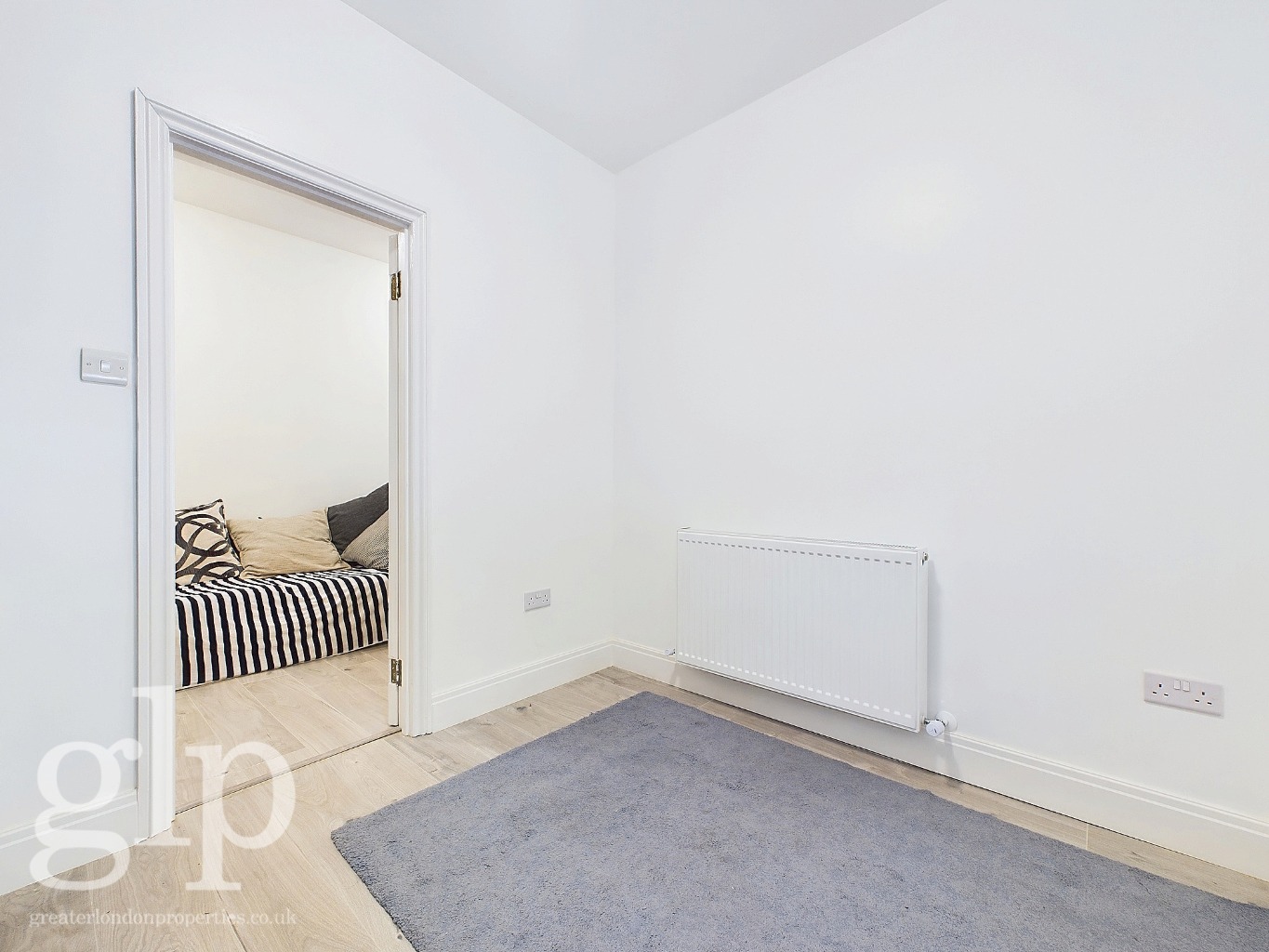 2 Bedroom Apartment, Kings Cross Road, Kings Cross, WC1X