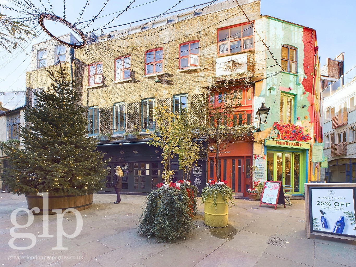 1 Bedroom Flat, Neal’s Yard, London, Greater London, WC2H