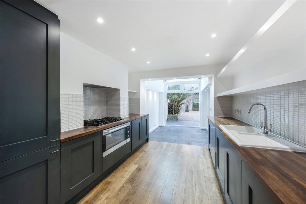 3 Bedroom Apartment, Richmond Way, Shepherd’s Bush, W12