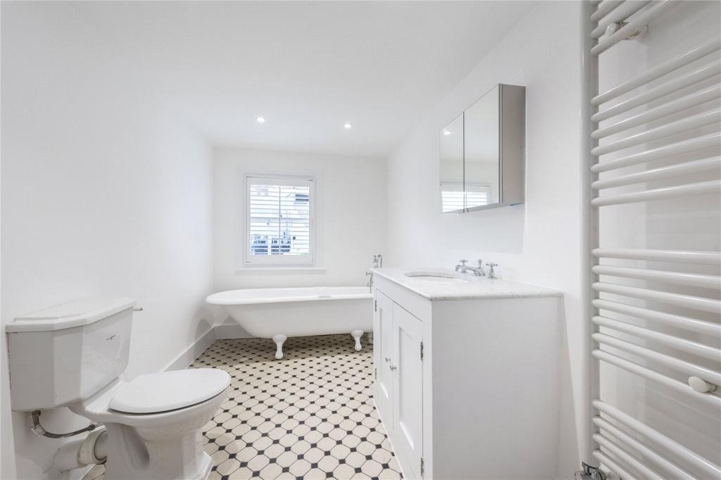 3 Bedroom Apartment, Richmond Way, Shepherd’s Bush, W12