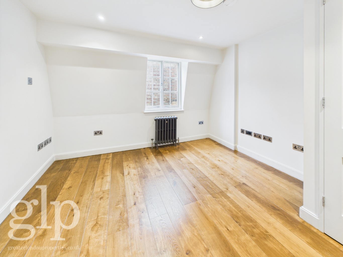 3 Bedroom Flat, Townhouse, 26 Rupert Street, London, Greater London, Soho, W1D