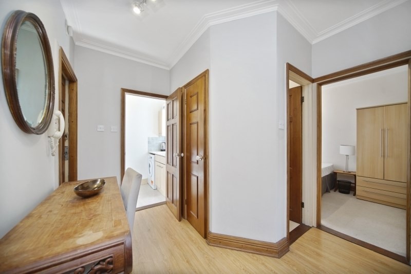 2 Bedroom Apartment, Queen Court, Queen Square, Bloomsbury, WC1N