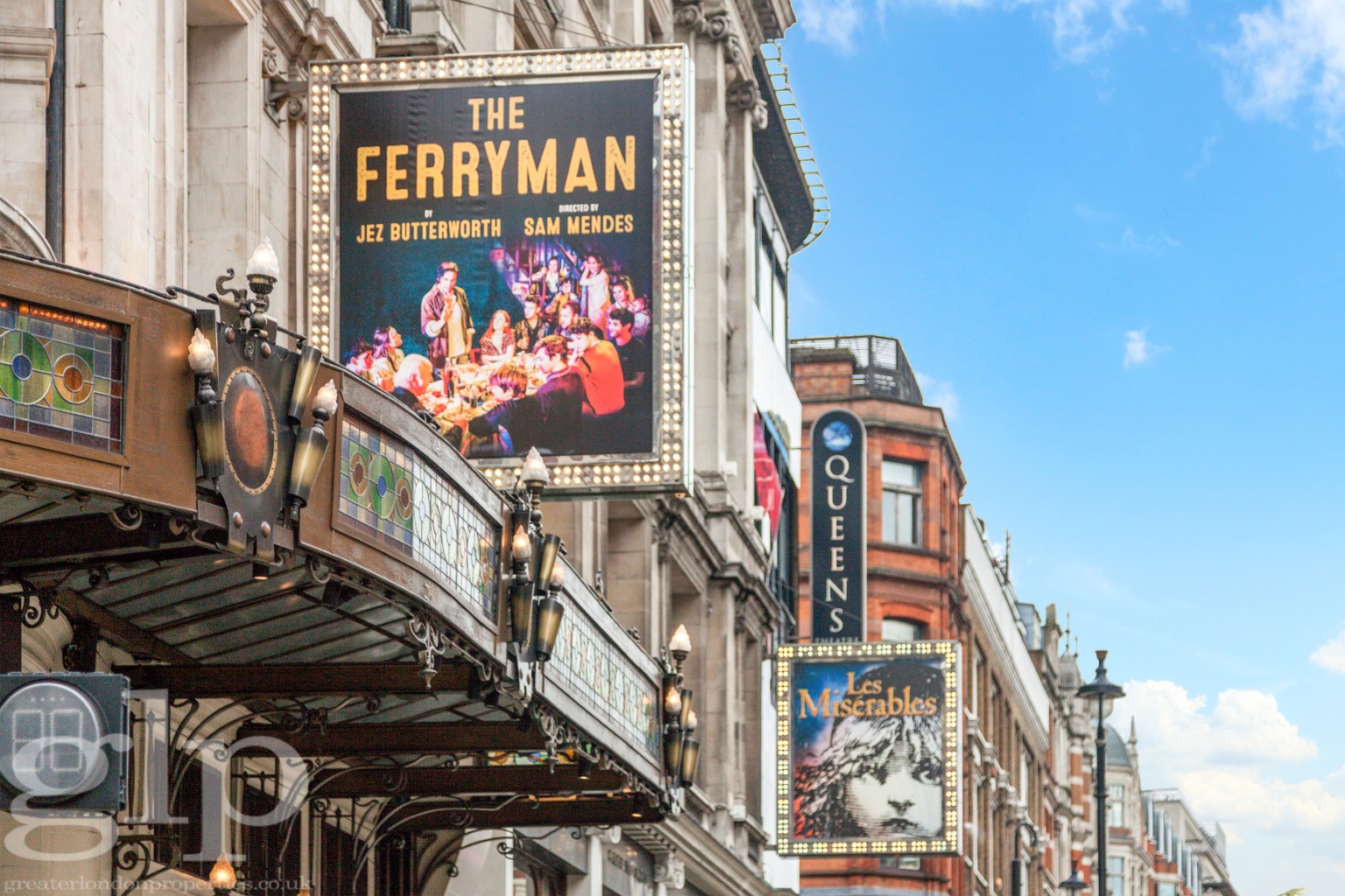 Flat, Shaftesbury Avenue, Soho, W1D