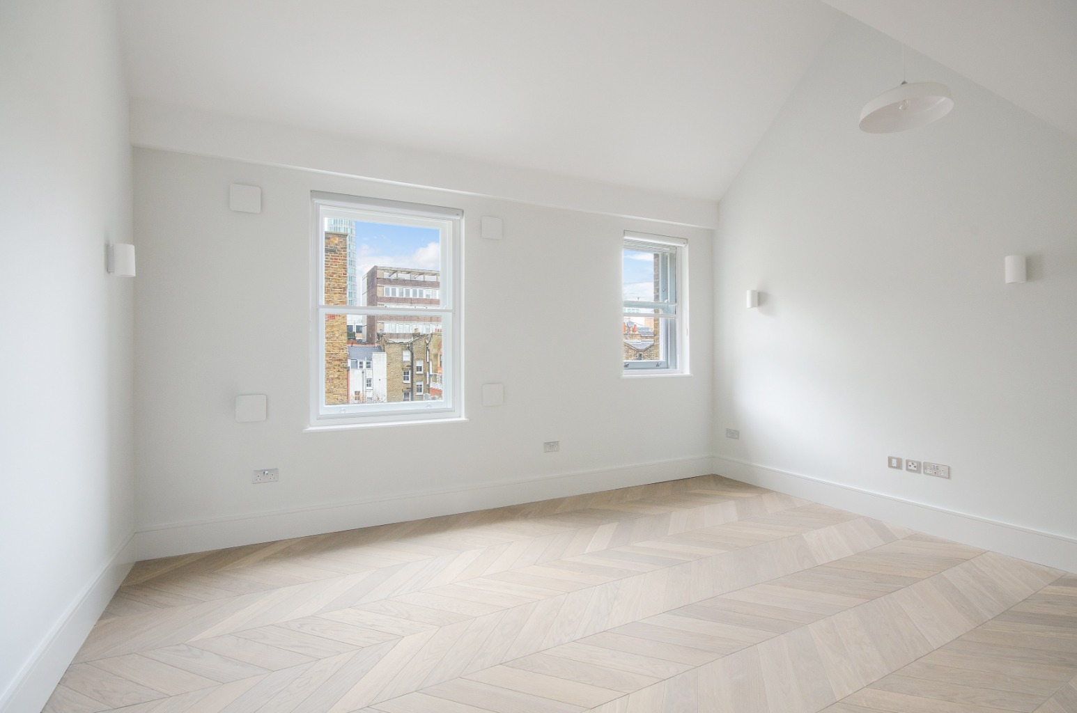 1 Bedroom Apartment, Goodge Street, Fitzrovia, W1T