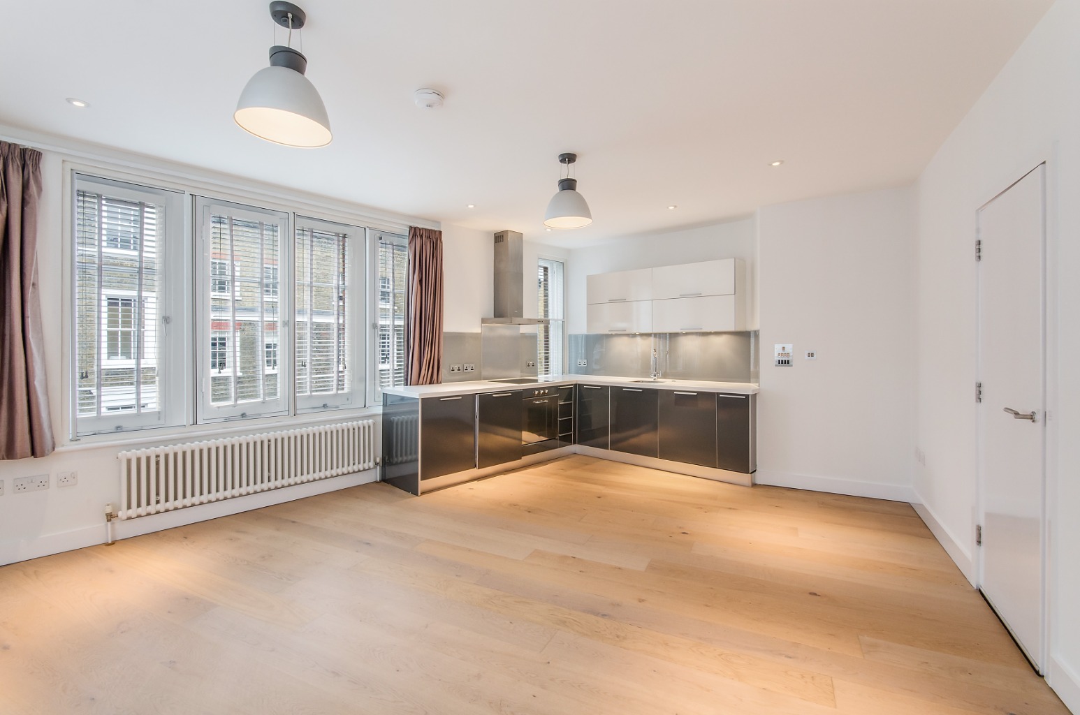 1 Bedroom Flat, Catherine Street, Covent Garden, WC2B