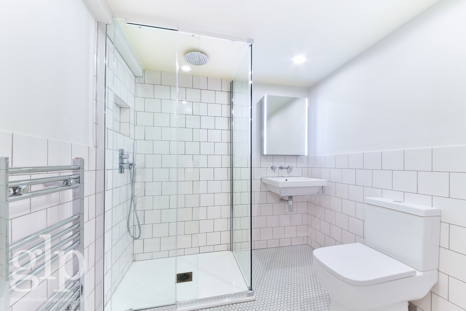 1 Bedroom Apartment, Gerrard Street W1D