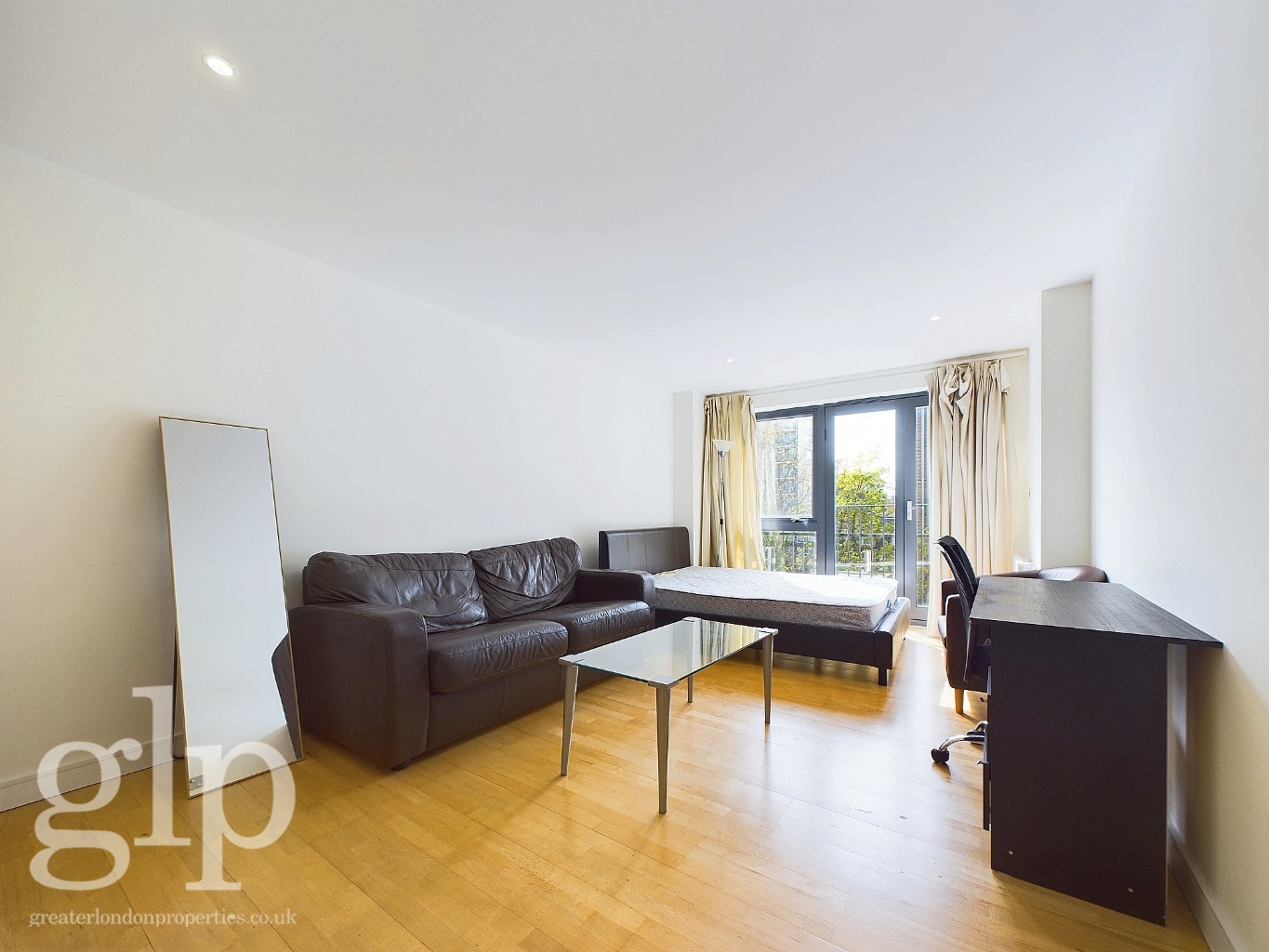 伦敦尤斯顿威廉路 2 卧室公寓, NW1