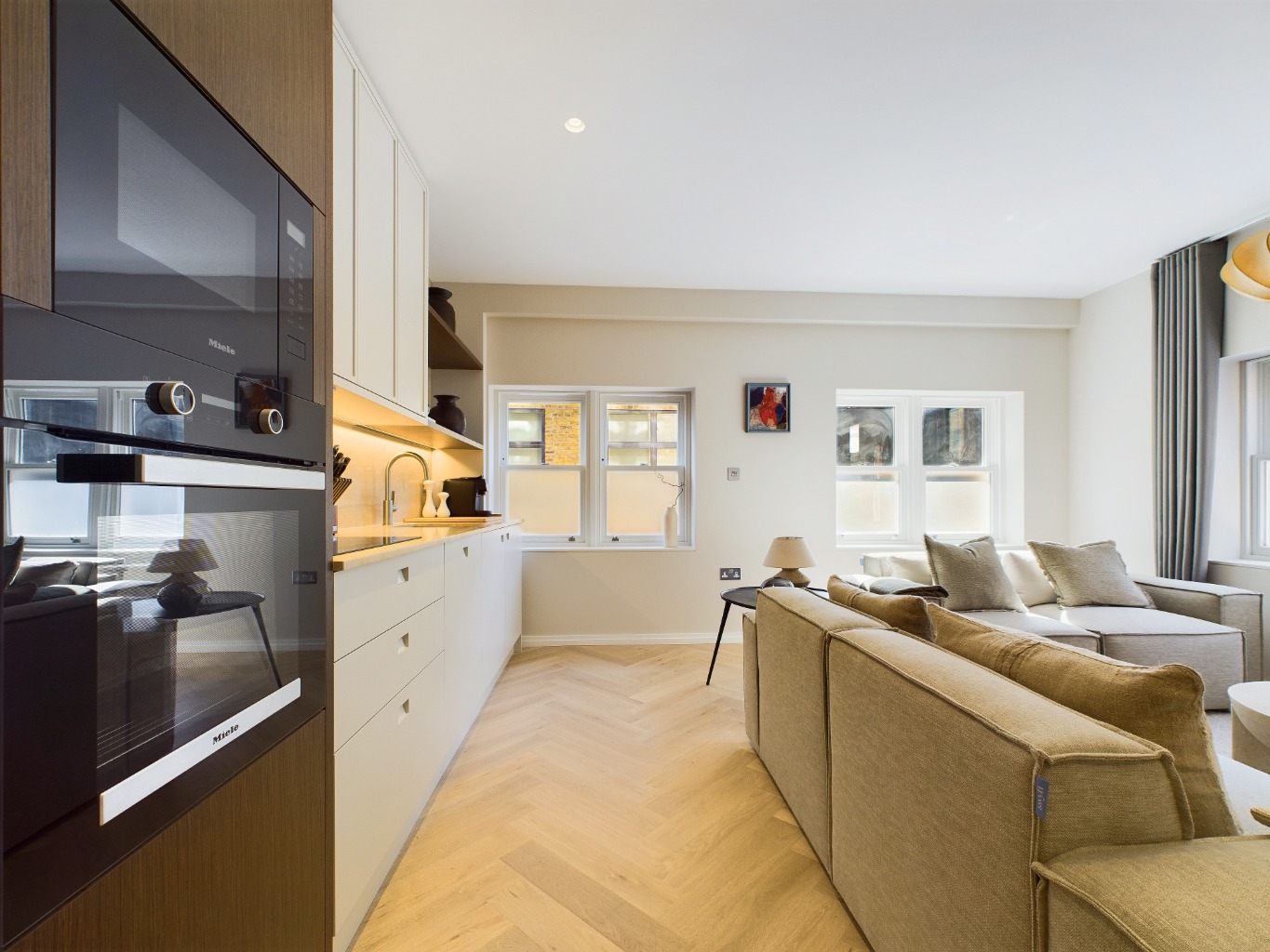 2 Bedroom Apartment, Stukeley Street Covent Garden