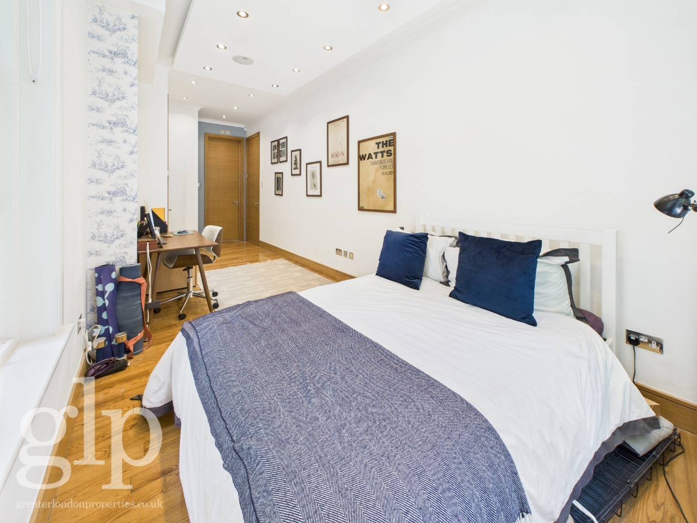 3 Bedroom Apartment, Bloomsbury Square, Bloomsbury, WC1A
