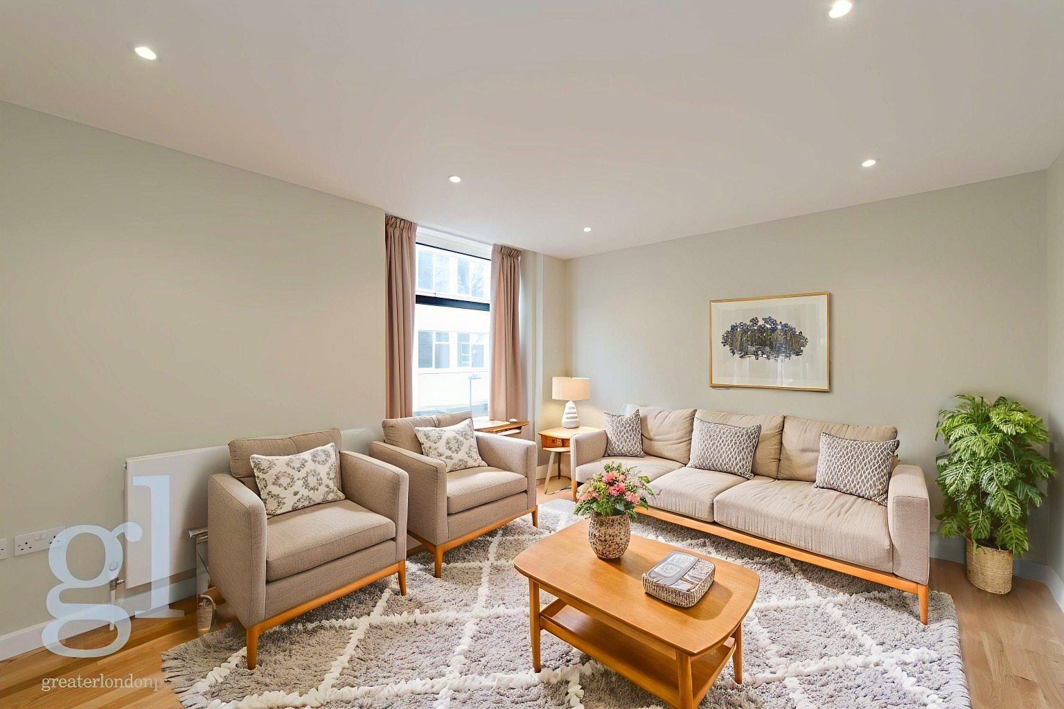 2 Bedroom Flat, Ridgmount Street, Bloomsbury, WC1E