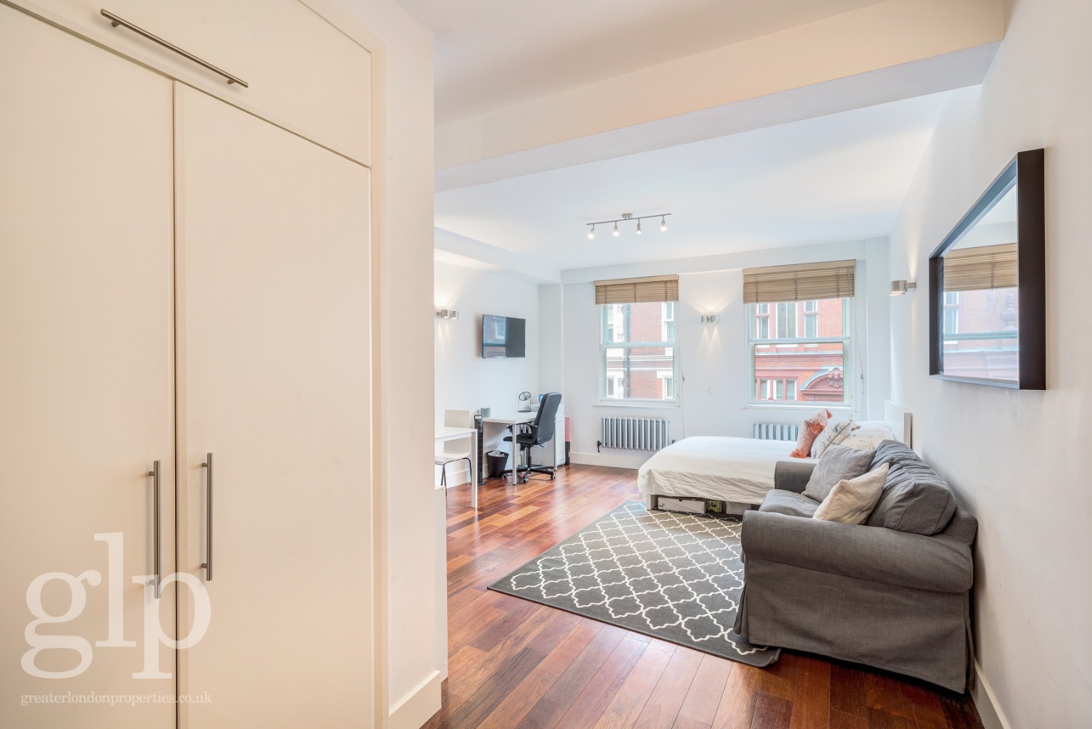 Flat, Goodwins House, 55-56 St. Martin’s Lane, London, Greater London, Covent Garden, WC2N