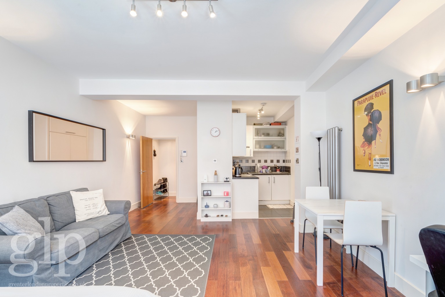 Flat, Goodwins House, 55-56 St. Martin’s Lane, London, Greater London, Covent Garden, WC2N