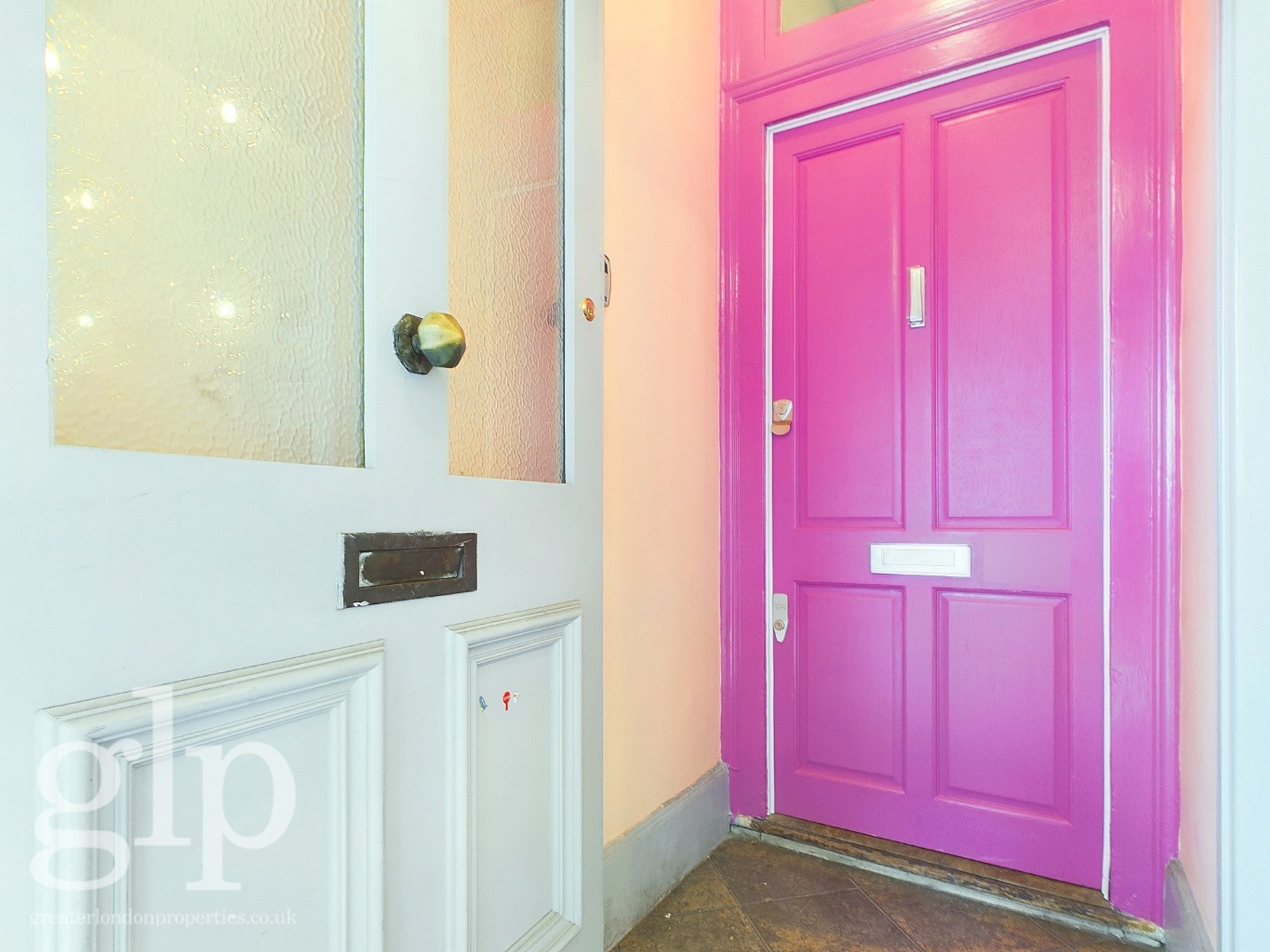 3 Bedroom Maisonette, Connaught Street, Hyde Park, W2