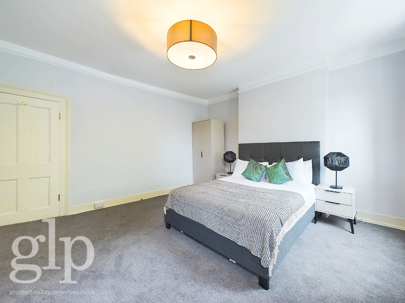 3 Bedroom Maisonette, Connaught Street, Hyde Park, W2