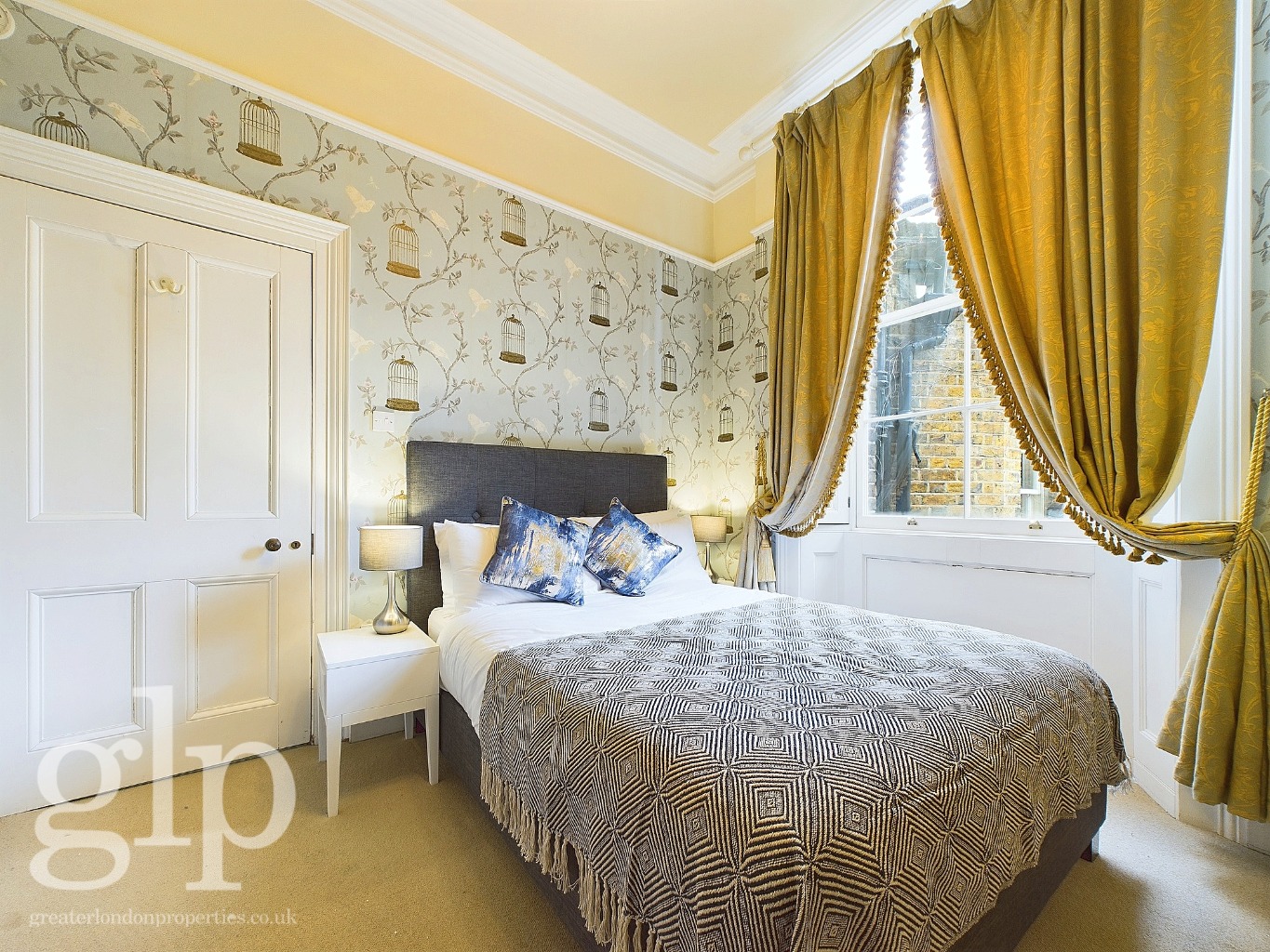 3 Bedroom Maisonette, Connaught Street, Hyde Park, W2