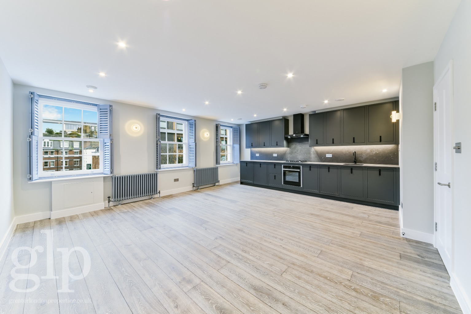 1 Bedroom Apartment, Charlotte Street, Fitzrovia, W1T