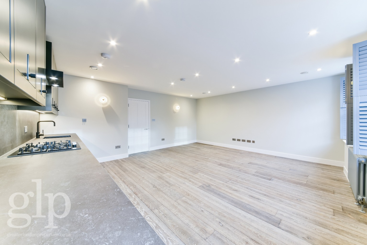 1 Bedroom Apartment, Charlotte Street, Fitzrovia, W1T