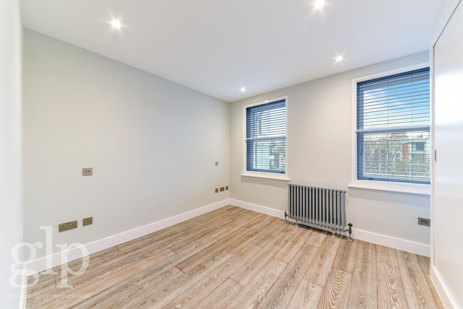 1 Bedroom Apartment, Charlotte Street, Fitzrovia, W1T