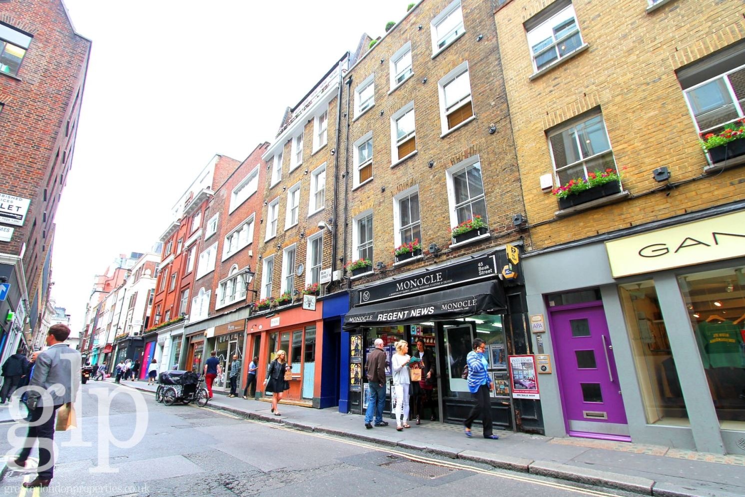 1 Bedroom Flat, Beak Street, London, Greater London, Soho, W1F