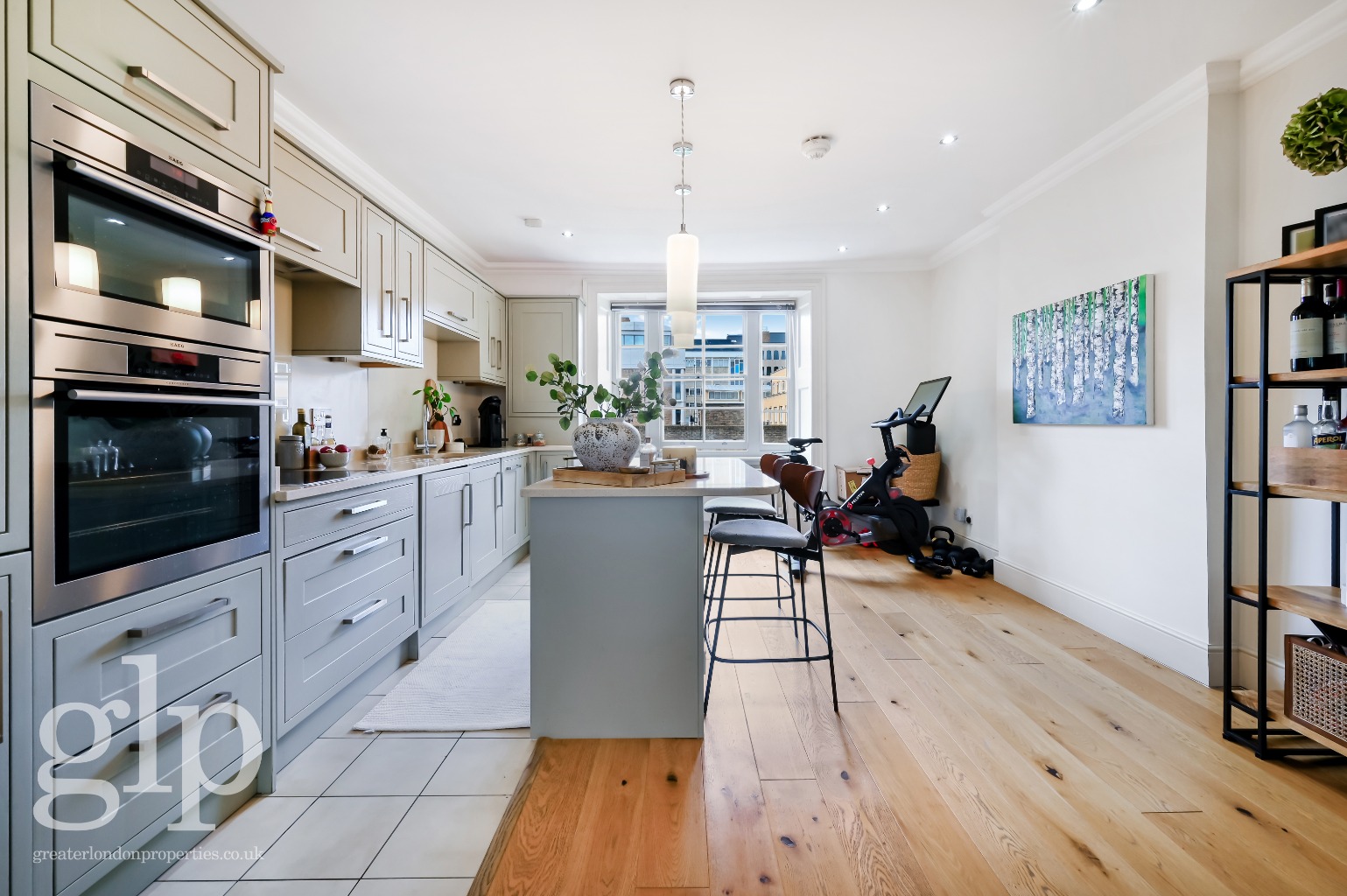 2 Bedroom Apartment, Gower Street, Bloomsbury, WC1E