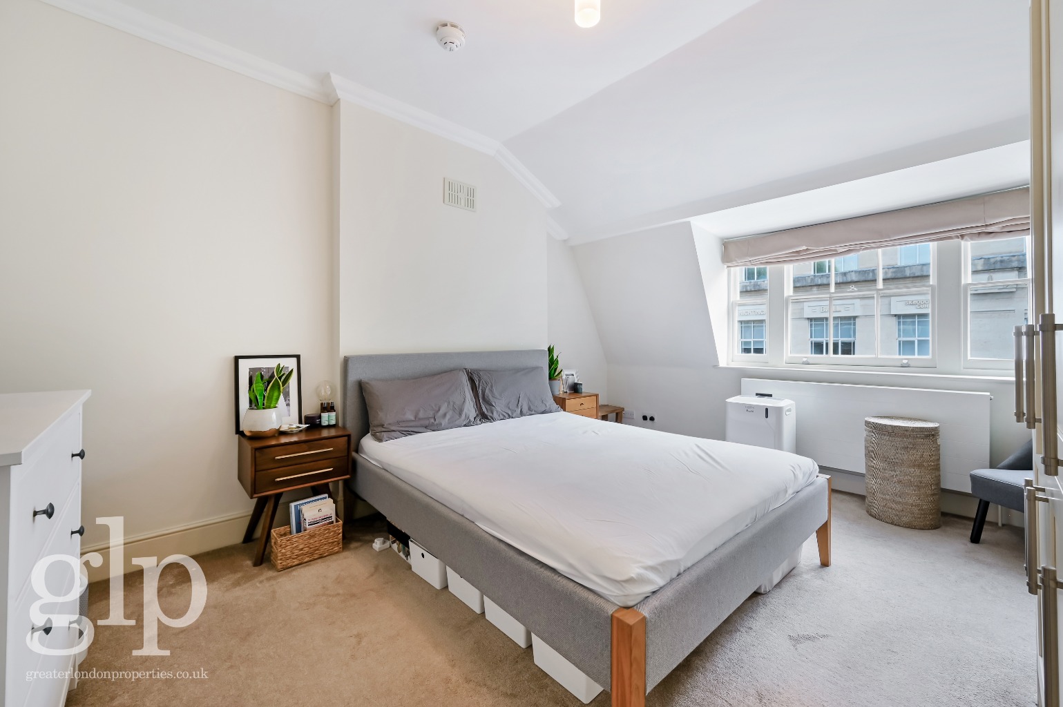 2 Bedroom Apartment, Gower Street, Bloomsbury, WC1E