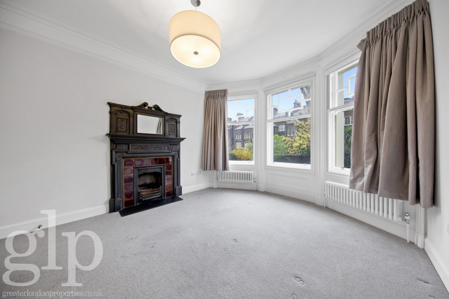 3 Bedroom Apartment, Ridgmount Gardens, Bloomsbury, WC1E