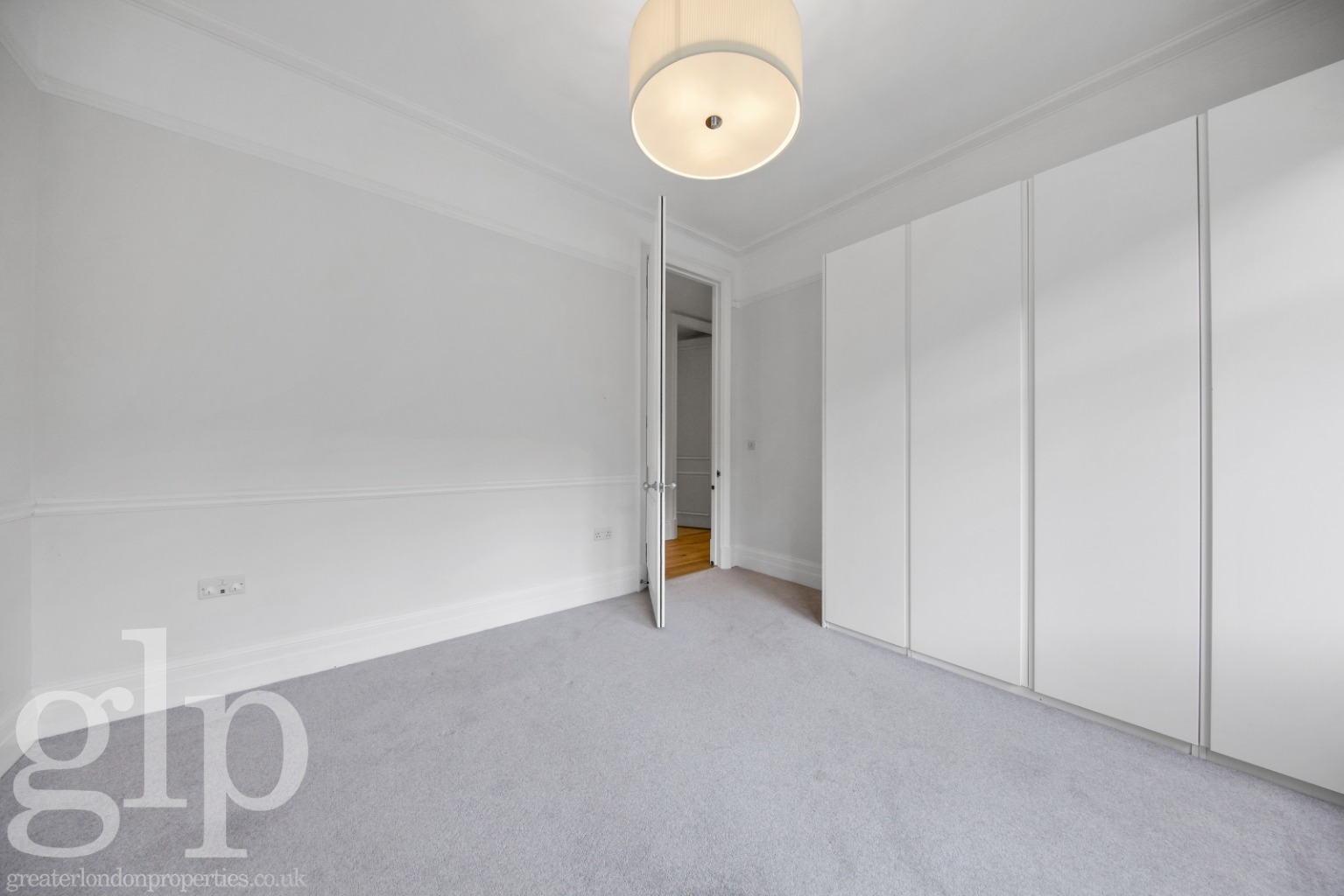 3 Bedroom Apartment, Ridgmount Gardens, Bloomsbury, WC1E