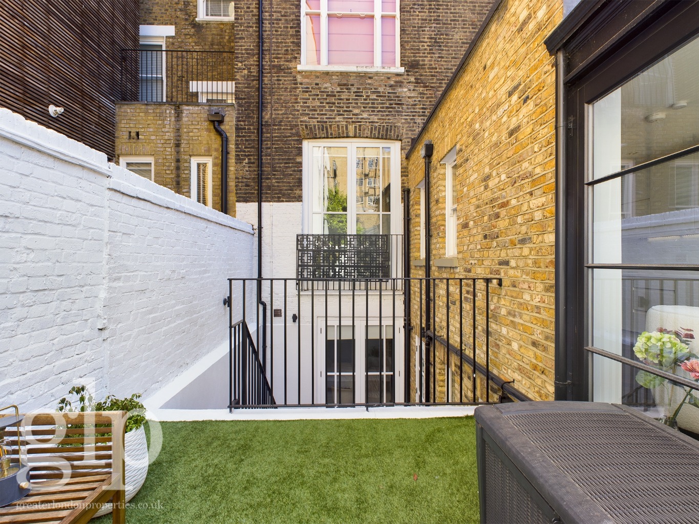 3 Bedroom Apartment, Guilford Street, London, Greater London, WC1N