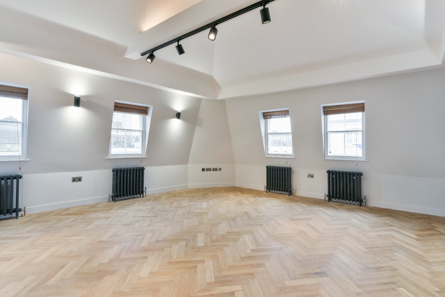 2 Bedroom Apartment, Frith Street, London, Greater London, Soho, W1D