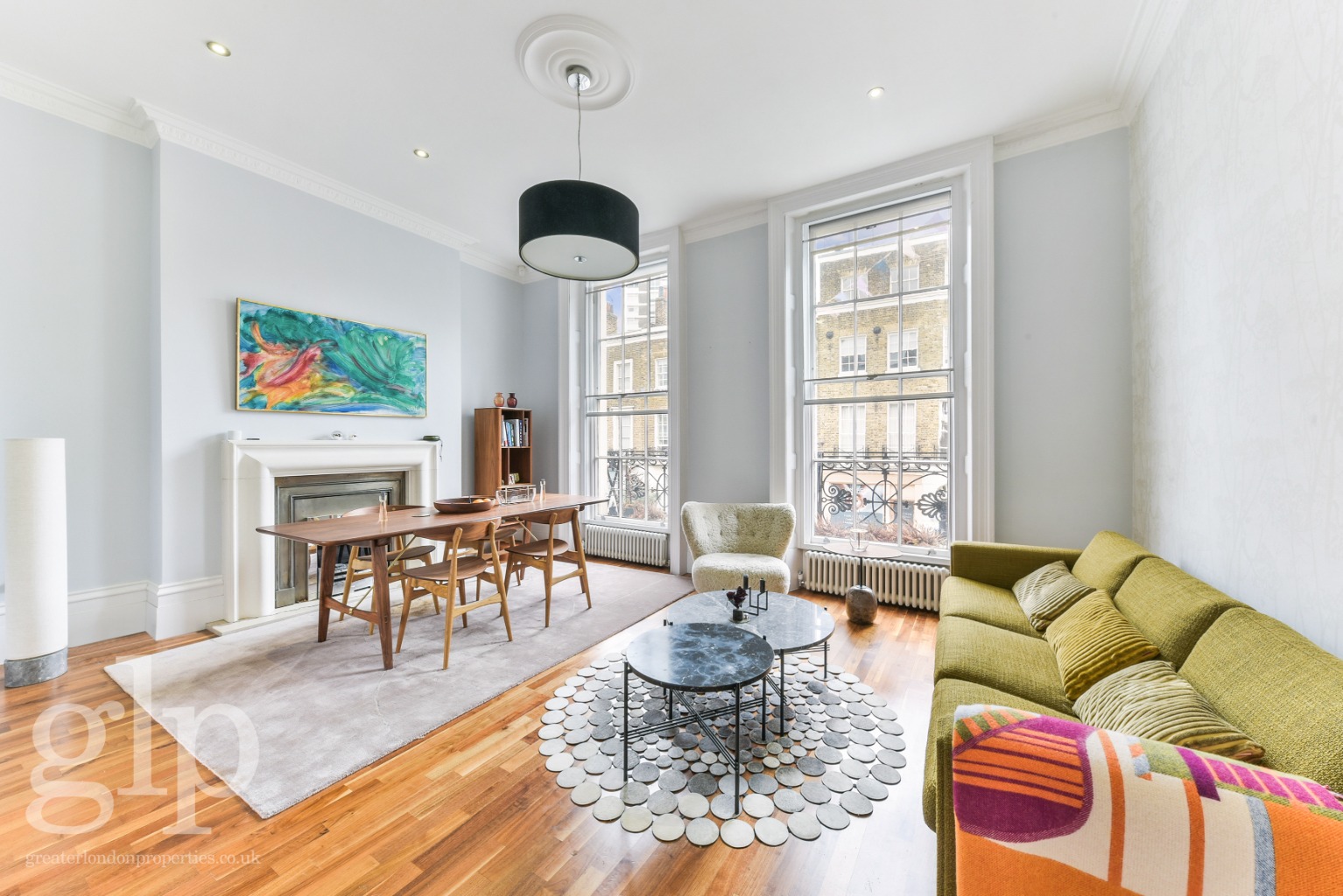 2 Bedroom Maisonette, Connaught Street, Hyde Park, London, W2