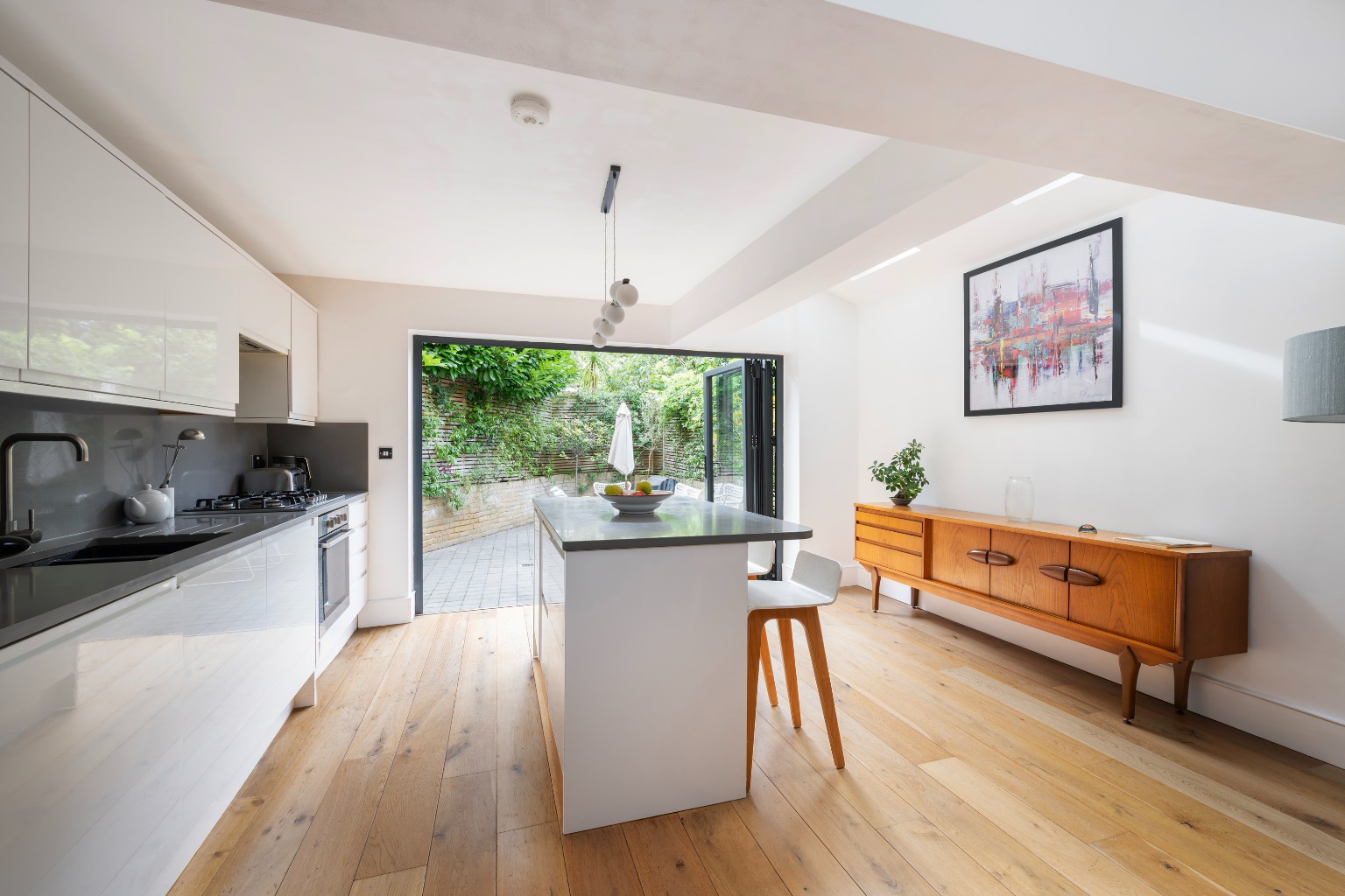 5 Bedroom Semi-Detached, Elmwood Road SE24