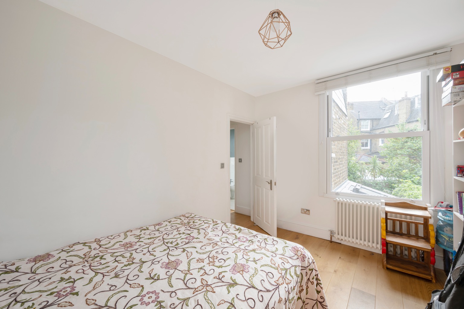 5 Bedroom Semi-Detached, Elmwood Road SE24